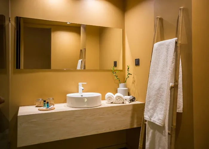 Laurear Penzion Porto